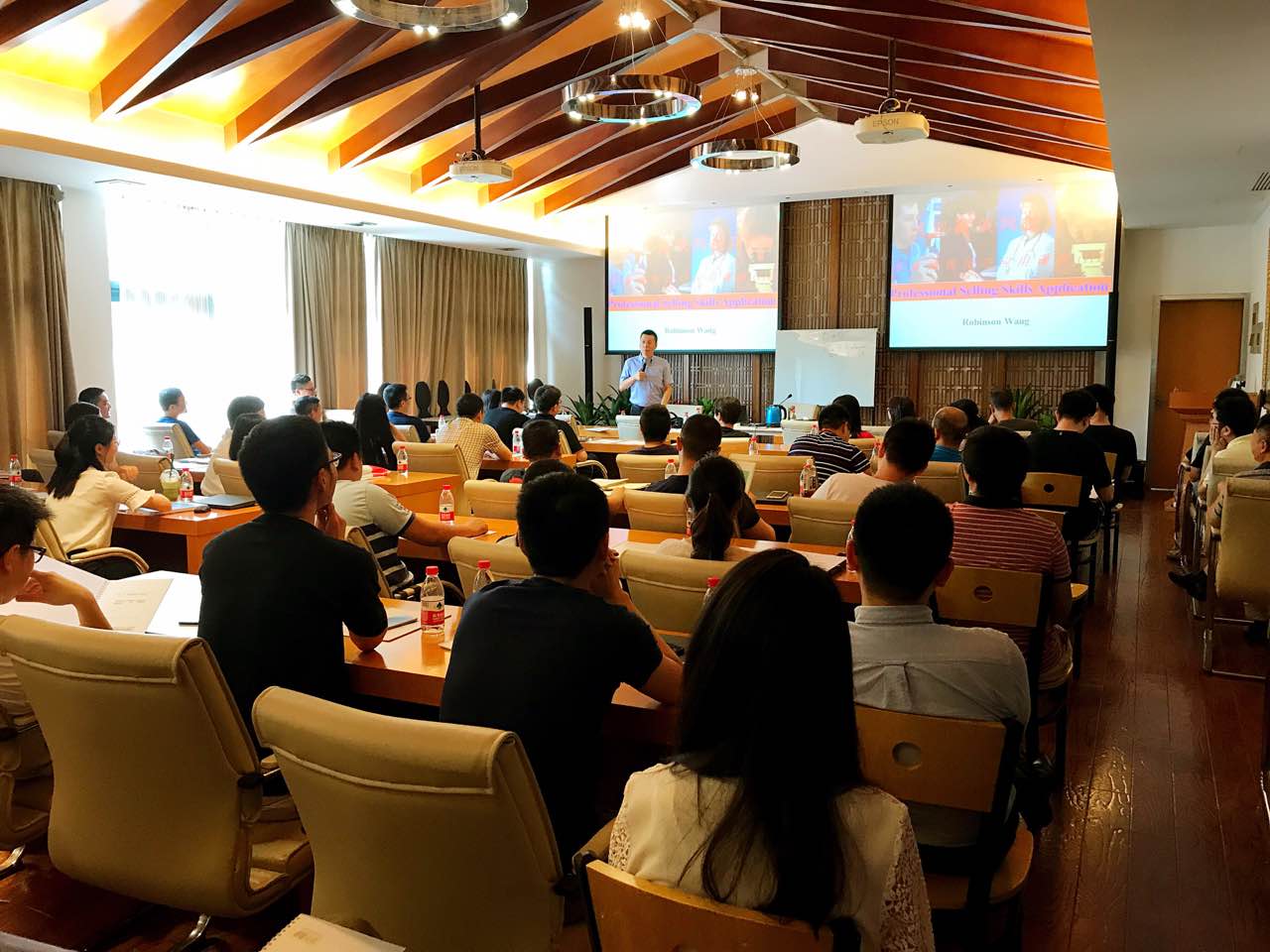 天堂硅谷舉辦“雙贏談判技巧”專題培訓 天堂硅谷舉辦“雙贏談判技巧”專題培訓